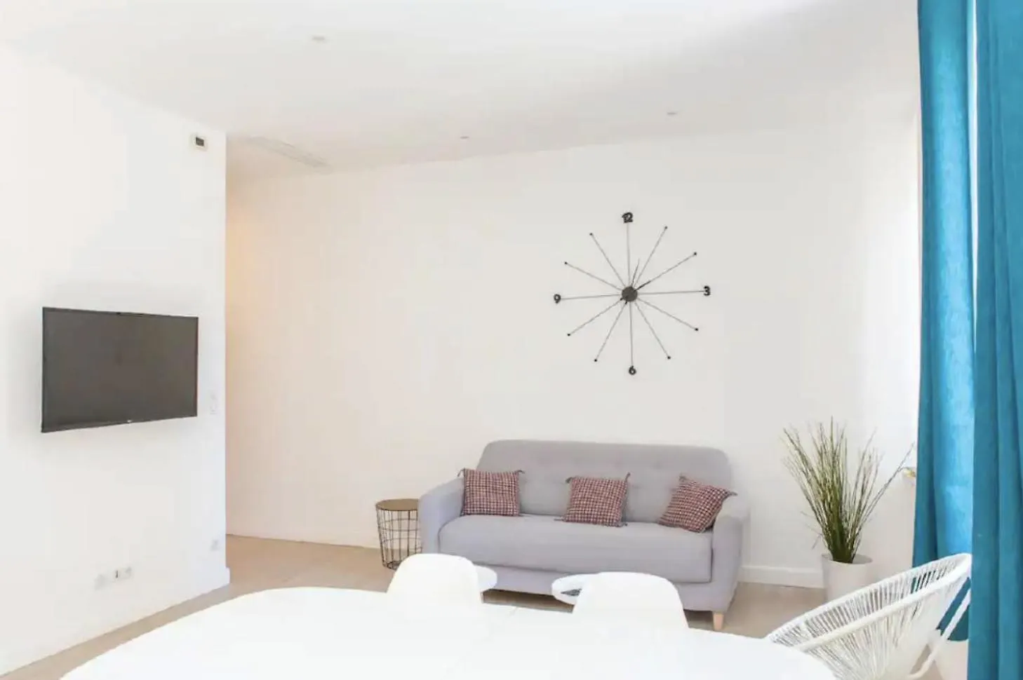 Amazing Large 1-Bedroom Cannes Lejlighed